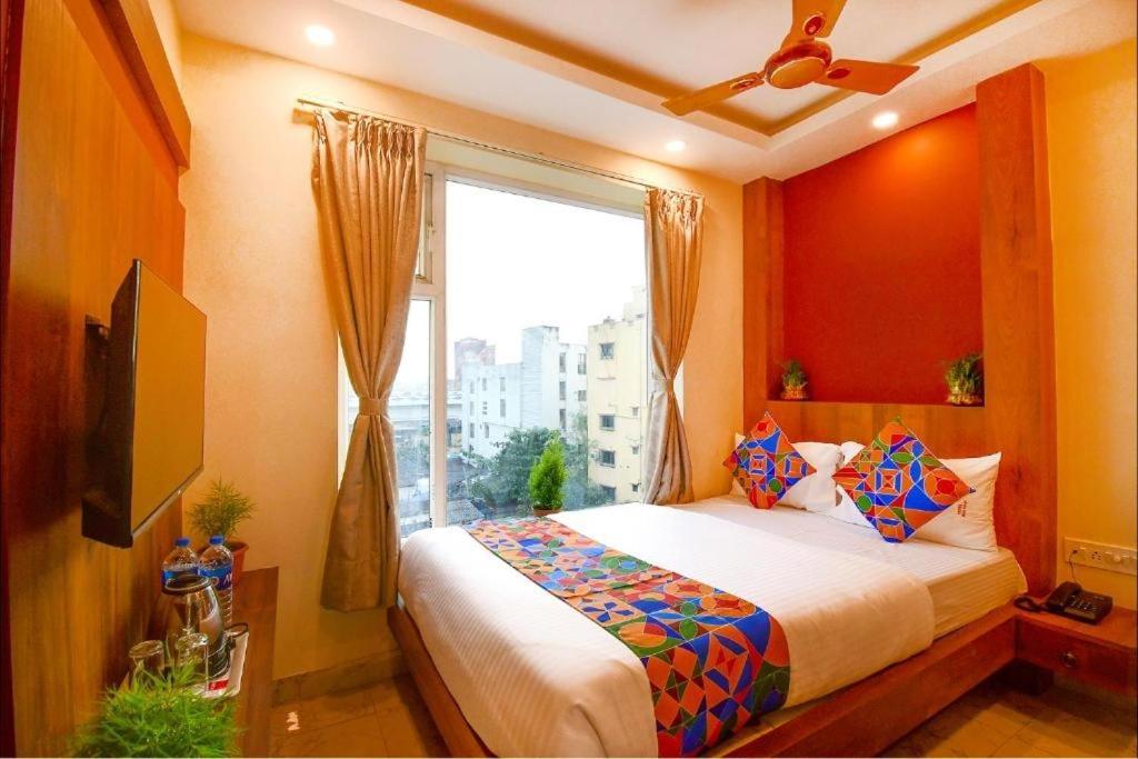 כלכותה Hotel Aqua Tulip מראה חיצוני תמונה