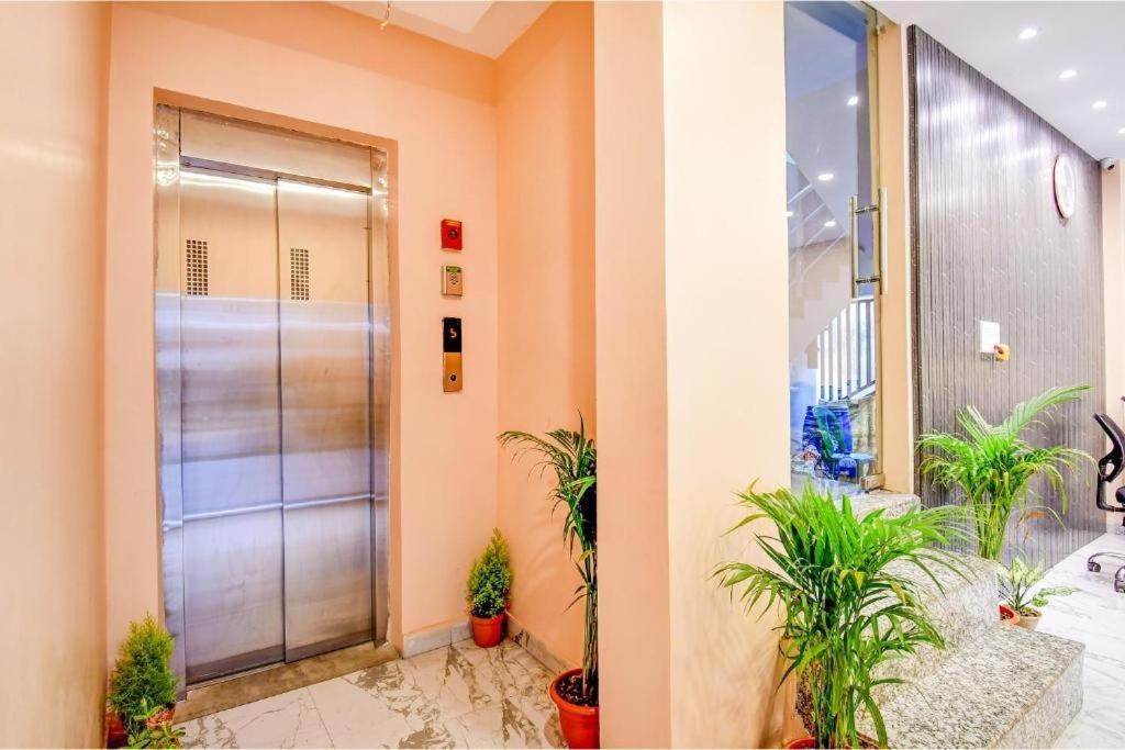 כלכותה Hotel Aqua Tulip מראה חיצוני תמונה