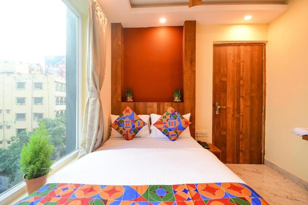 כלכותה Hotel Aqua Tulip מראה חיצוני תמונה